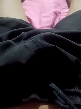 morenosfd069 online show from April 5, 2026, 11:33 pm