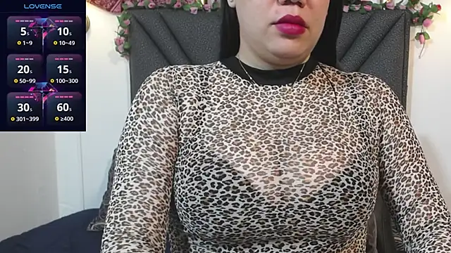 IndraKaur  online show from October 31, 2025, 3:03 am