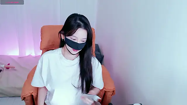 ai bin online show from November 3, 2025, 2:31 pm