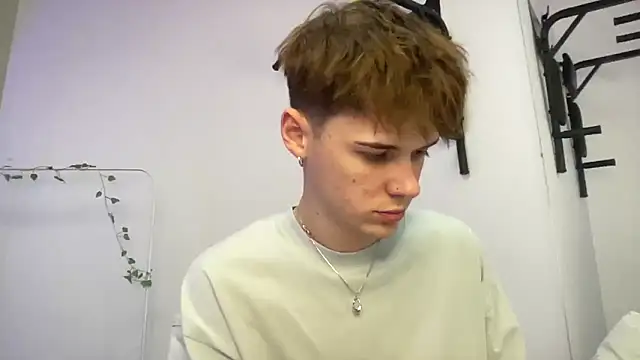 Snapshot of Milk_Guy chatting on November 7, 2025, 1:48 pm Milk Guy online show from November 7, 2025, 1:48 pm