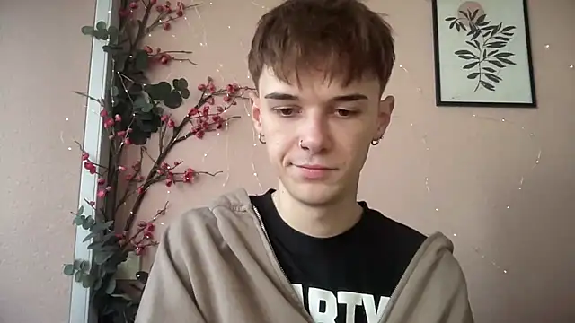 Snapshot of Milk_Guy chatting on October 30, 2025, 11:19 am Milk Guy online show from October 30, 2025, 11:19 am