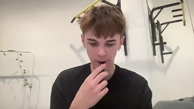 Snapshot of Milk_Guy chatting on November 11, 2025, 1:50 pm Milk Guy online show from November 11, 2025, 1:50 pm