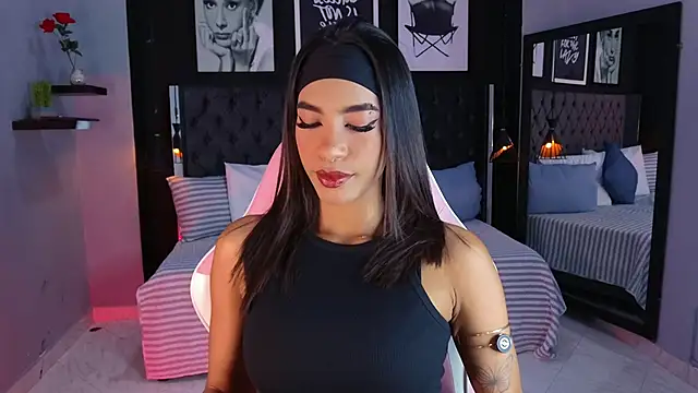 Snapshot of kitty_collins_ chatting on January 10, 2026, 12:44 pm kitty collins online show from January 10, 2026, 12:44 pm