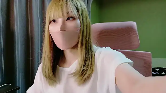 miyu0002 online show from October 1, 2025, 3:05 pm