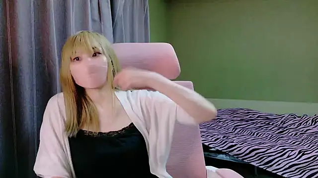 miyu0002 online show from September 28, 2025, 1:40 pm