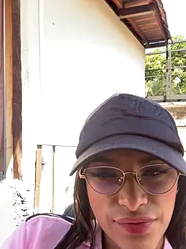 Snapshot of Hannacooper3 chatting on November 12, 2025, 3:16 pm Hannacooper3 online show from November 12, 2025, 3:16 pm