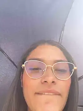 Snapshot of Hannacooper3 chatting on November 17, 2025, 7:51 pm Hannacooper3 online show from November 17, 2025, 7:51 pm