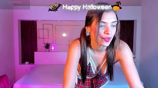 Snapshot of Hannacooper3 chatting on November 1, 2025, 8:03 pm Hannacooper3 online show from November 1, 2025, 8:03 pm