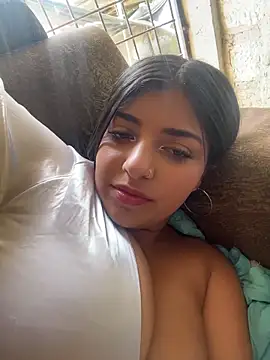 Isaa-Sweet online show from November 30, 2025, 4:19 pm