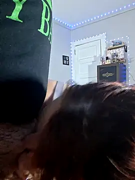 queenpeaches121 online show from September 8, 2025, 11:04 pm