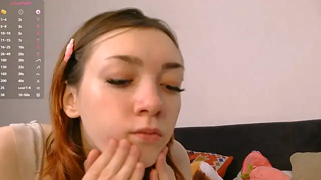 Snapshot of RedheadMisty chatting on November 26, 2025, 9:31 am RedheadMisty online show from November 26, 2025, 9:31 am