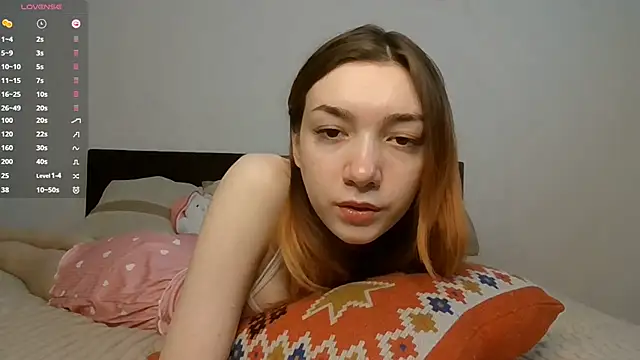 Snapshot of RedheadMisty chatting on November 10, 2025, 10:09 am RedheadMisty online show from November 10, 2025, 10:09 am