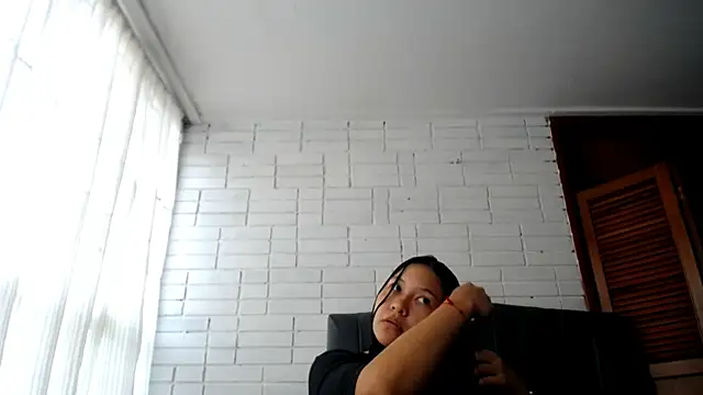 Snapshot of Naia_Stant chatting on October 28, 2025, 8:30 pm Naia Stant online show from October 28, 2025, 8:30 pm