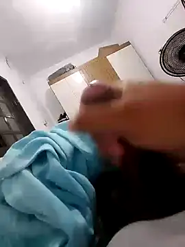 Hiderr online show from November 17, 2025, 4:05 am