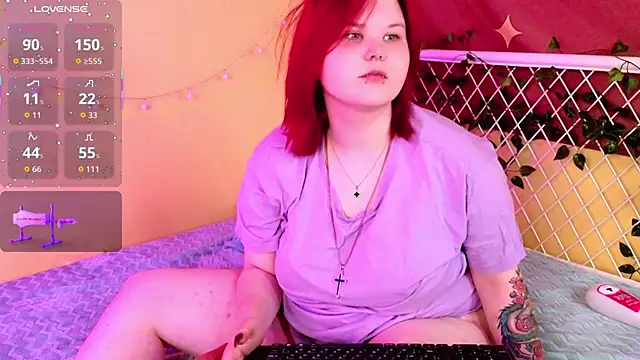 Snapshot of fillisfox_ chatting on October 13, 2025, 4:19 pm fillisfox online show from October 13, 2025, 4:19 pm