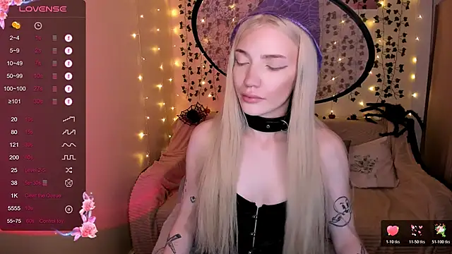 Snapshot of AnyaTaylor_ chatting on October 28, 2025, 2:12 am AnyaTaylor online show from October 28, 2025, 2:12 am