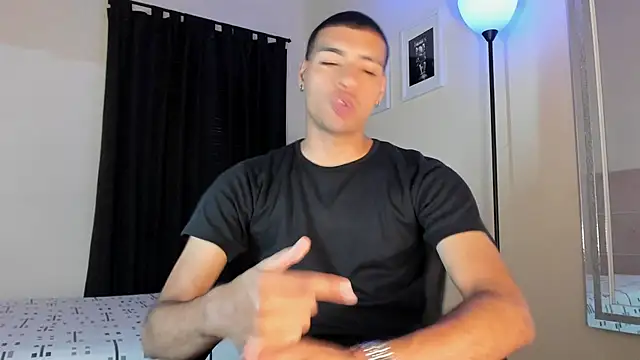 TeamPorn 19 online show from October 29, 2025, 7:02 pm