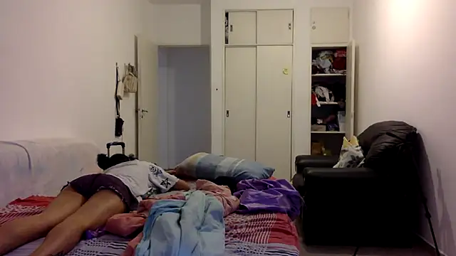 Snapshot of kendrafarq chatting on January 14, 2026, 9:07 pm kendrafarq online show from January 14, 2026, 9:07 pm