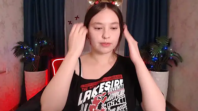 Snapshot of PureLedy chatting on December 22, 2025, 1:06 am PureLedy online show from December 22, 2025, 1:06 am