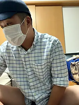 Snapshot of daikimaeda chatting on September 23, 2025, 12:01 pm daikimaeda online show from September 23, 2025, 12:01 pm