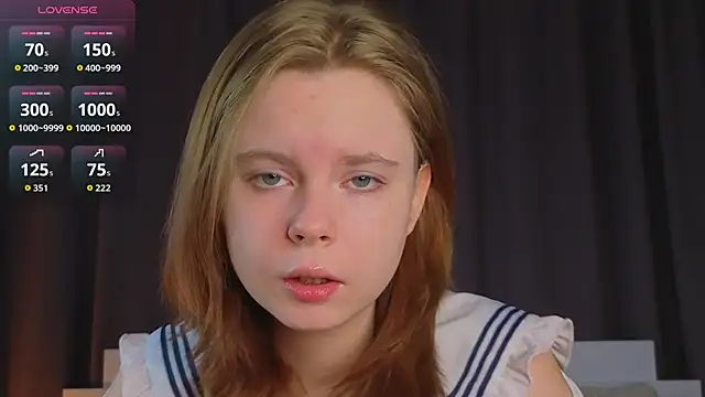 Snapshot of JulietteRain chatting on November 9, 2025, 4:11 pm JulietteRain online show from November 9, 2025, 4:11 pm