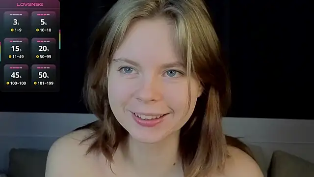 Snapshot of JulietteRain chatting on December 14, 2025, 5:40 pm JulietteRain online show from December 14, 2025, 5:40 pm