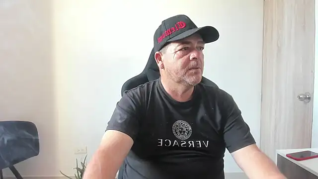 Snapshot of massimo_dannger chatting on September 25, 2025, 9:21 pm massimo dannger online show from September 25, 2025, 9:21 pm