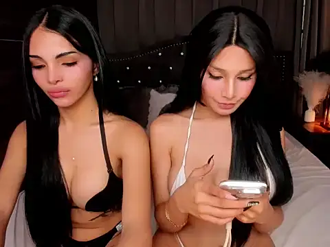 Snapshot of StellaMillers chatting on December 5, 2025, 4:11 am StellaMillers online show from December 5, 2025, 4:11 am