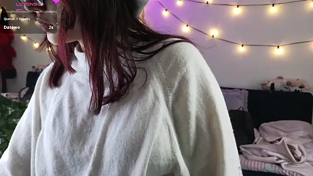 MiaVelvetDoll online show from January 14, 2026, 1:59 pm