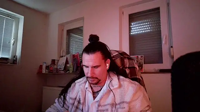 Snapshot of Diosmio069 chatting on November 30, 2025, 1:34 pm Diosmio069 online show from November 30, 2025, 1:34 pm