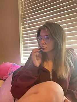 Snapshot of Riley_ray69 chatting on November 16, 2025, 6:56 pm Riley ray69 online show from November 16, 2025, 6:56 pm