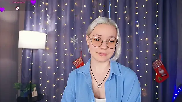 Snapshot of EdaKirkIin chatting on December 15, 2025, 6:19 am EdaKirkIin online show from December 15, 2025, 6:19 am