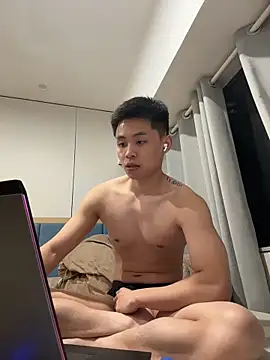 jensenyep online show from November 14, 2025, 6:44 pm