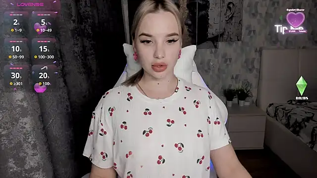 KiraKrox online show from October 11, 2025, 3:13 pm