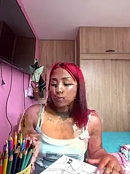 Snapshot of kitty_moon1 chatting on October 8, 2025, 5:57 pm kitty moon1 online show from October 8, 2025, 5:57 pm