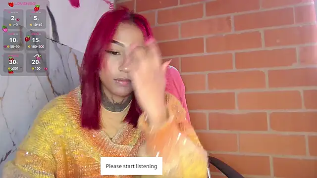 Snapshot of kitty_moon1 chatting on September 15, 2025, 8:31 pm kitty moon1 online show from September 15, 2025, 8:31 pm