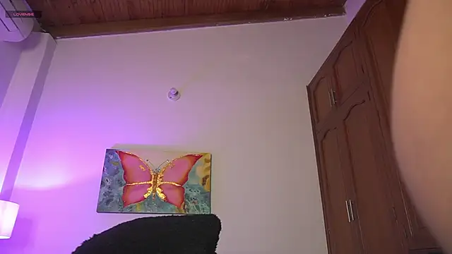 valentina king18 online show from November 29, 2025, 7:03 pm