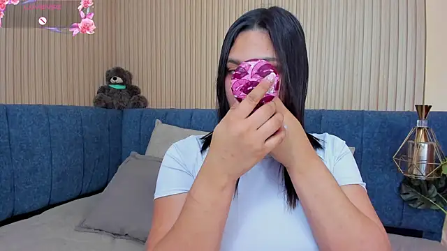 Snapshot of angel_ponce chatting on December 22, 2025, 7:14 pm angel ponce online show from December 22, 2025, 7:14 pm