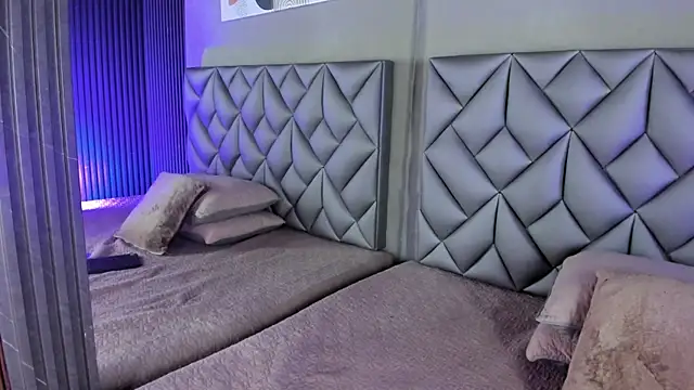 Kitty Dollyy online show from November 21, 2025, 8:52 pm