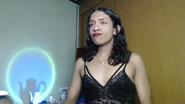 Snapshot of Galgadot3 chatting on December 20, 2025, 1:52 am Galgadot3 online show from December 20, 2025, 1:52 am