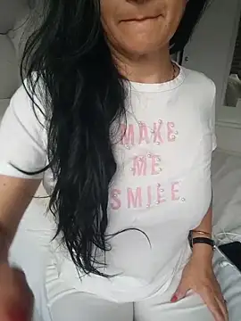 Ternura Prohibida online show from April 16, 2026, 10:45 pm