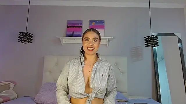 Snapshot of _Aiitanaa_ chatting on September 30, 2025, 5:08 pm  Aiitanaa  online show from September 30, 2025, 5:08 pm