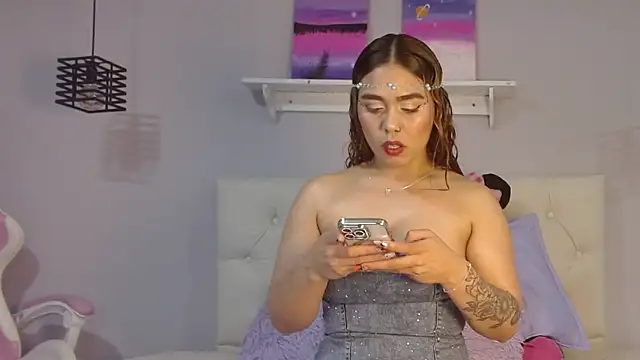 Snapshot of _Aiitanaa_ chatting on October 12, 2025, 4:58 am  Aiitanaa  online show from October 12, 2025, 4:58 am