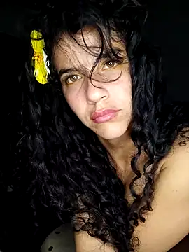 lucerocutte online show from November 15, 2025, 2:59 am