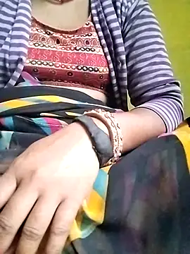 Snapshot of Gopika_Dudi chatting on October 29, 2025, 1:37 am Gopika Dudi online show from October 29, 2025, 1:37 am