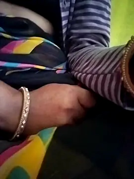 Snapshot of Gopika_Dudi chatting on November 7, 2025, 1:32 am Gopika Dudi online show from November 7, 2025, 1:32 am