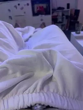 shaker75019paris online show from September 21, 2025, 4:56 pm