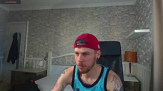 Snapshot of JonahShaw chatting on May 27, 2026, 4:53 am JonahShaw online show from May 27, 2026, 4:53 am
