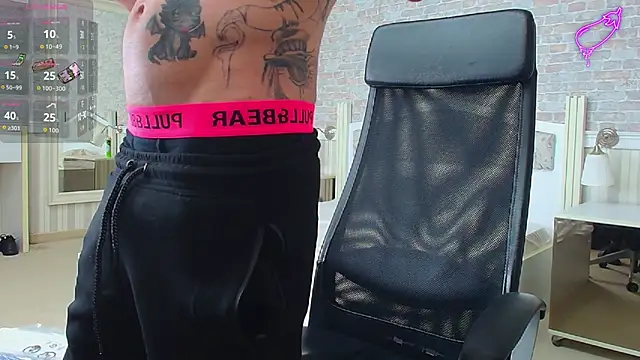 Snapshot of JonahShaw chatting on November 30, 2025, 5:30 am JonahShaw online show from November 30, 2025, 5:30 am