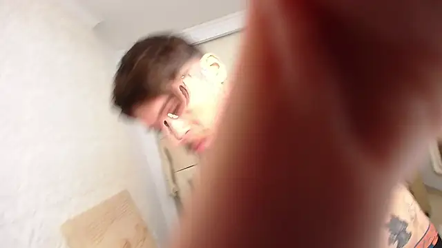 Snapshot of JonahShaw chatting on September 26, 2025, 4:30 am JonahShaw online show from September 26, 2025, 4:30 am